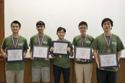 Traveling members of the 2018 U.S. Physics Team
